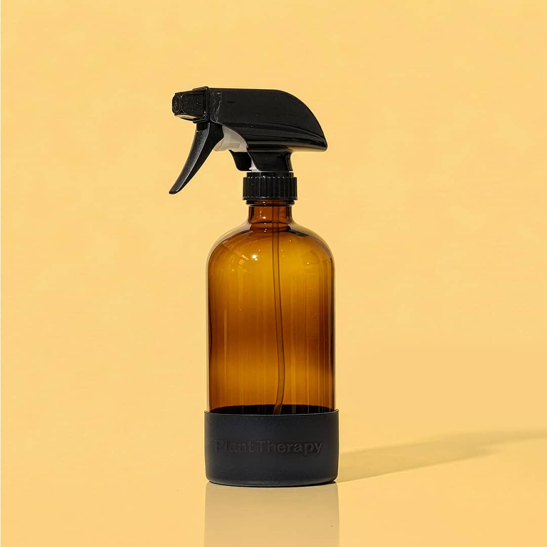Glass Spray Bottle with Black Silicone Sleeve 16 oz - Image 5
